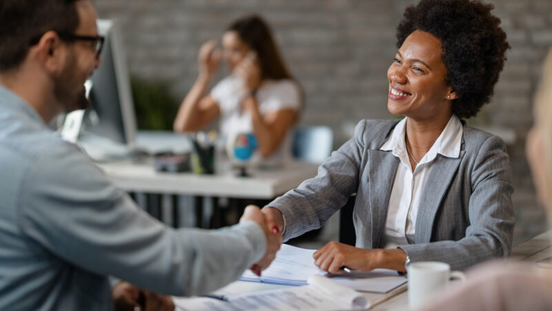 Como funciona compra de empresas?