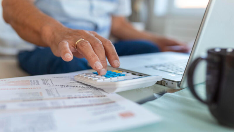 Bancos que compram dividas